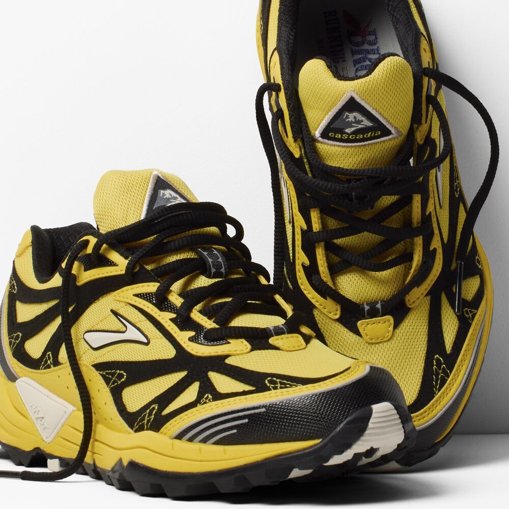 Men's Cascadia 1 - Yellow/Black/Moonbeam
