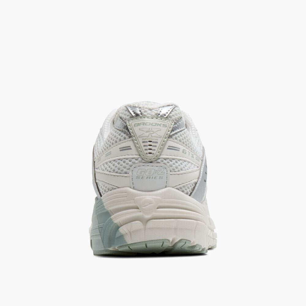 Men's Adrenaline GTS 10 - White/Coconut Milk/Smoke