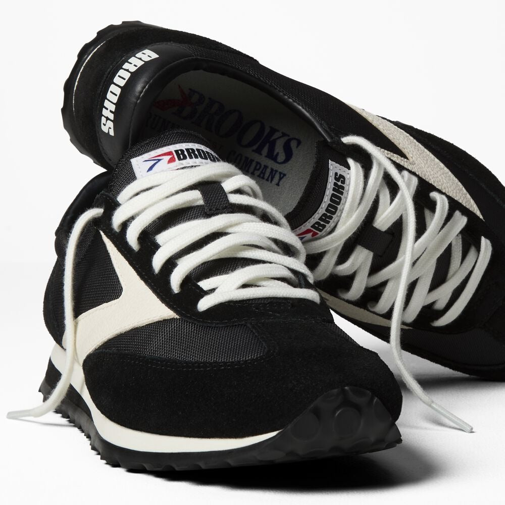 Women's Brooks Vanguard - Black/Coconut Milk