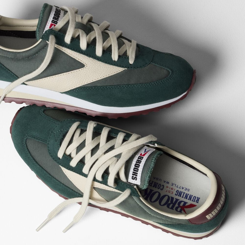Women's Brooks Vanguard - Mallard Green/Bone White/Port