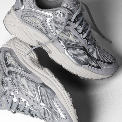 Men's Adrenaline GTS 4 - Micro Chip/Alloy/Coconut Milk