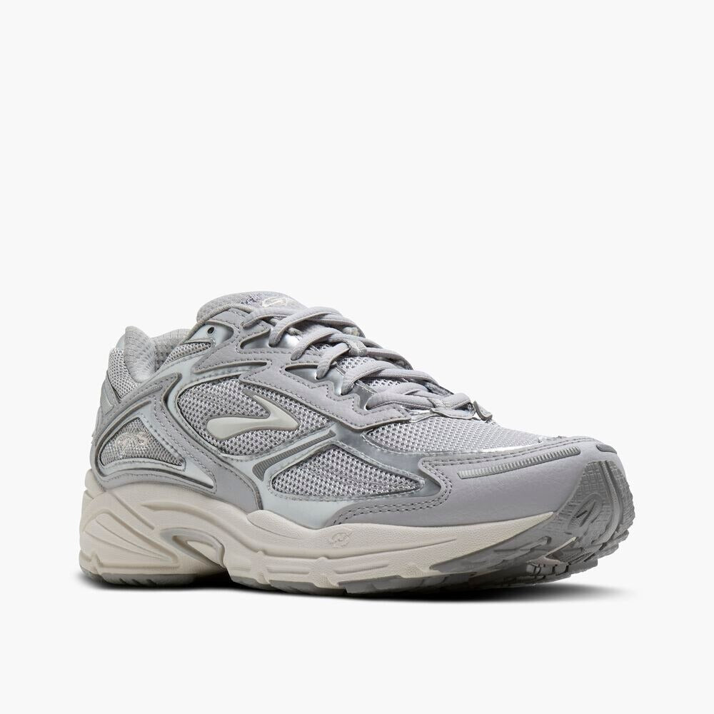 Men's Adrenaline GTS 4 - Micro Chip/Alloy/Coconut Milk