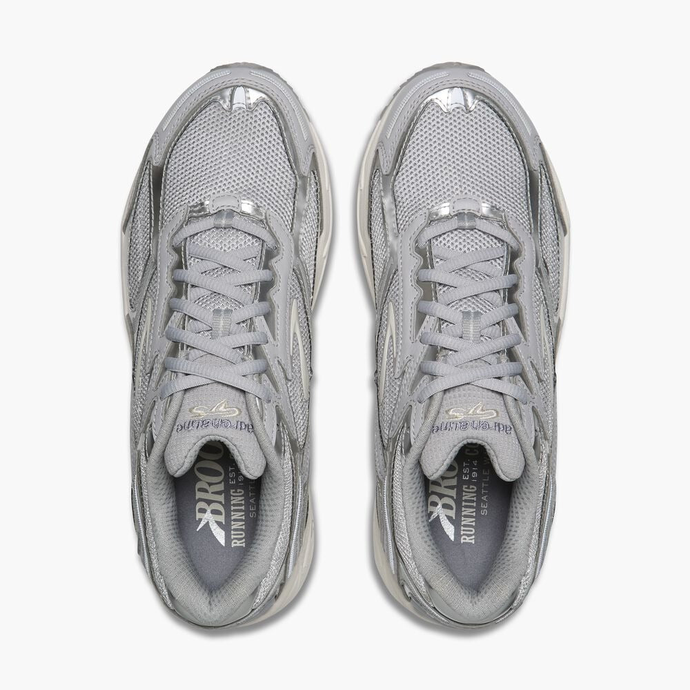Men's Adrenaline GTS 4 - Micro Chip/Alloy/Coconut Milk