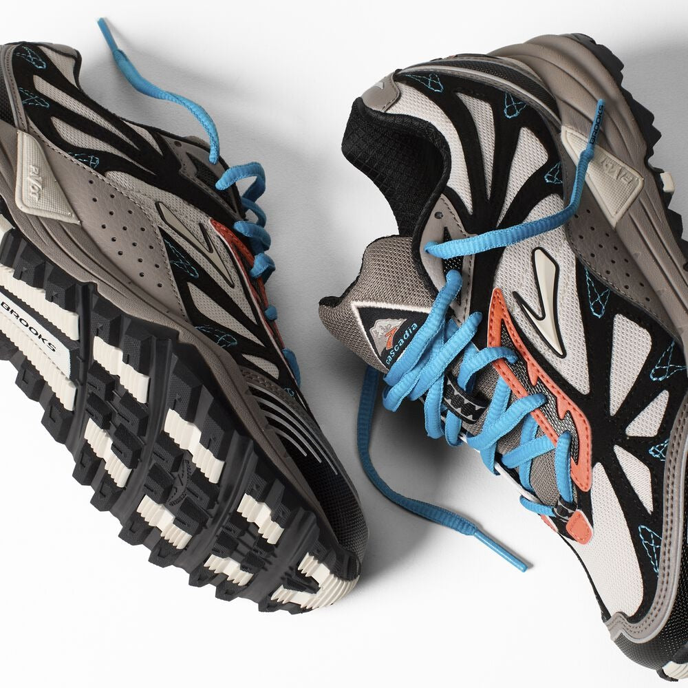 Women's Cascadia 1 - Moonbeam/Black/Camellia