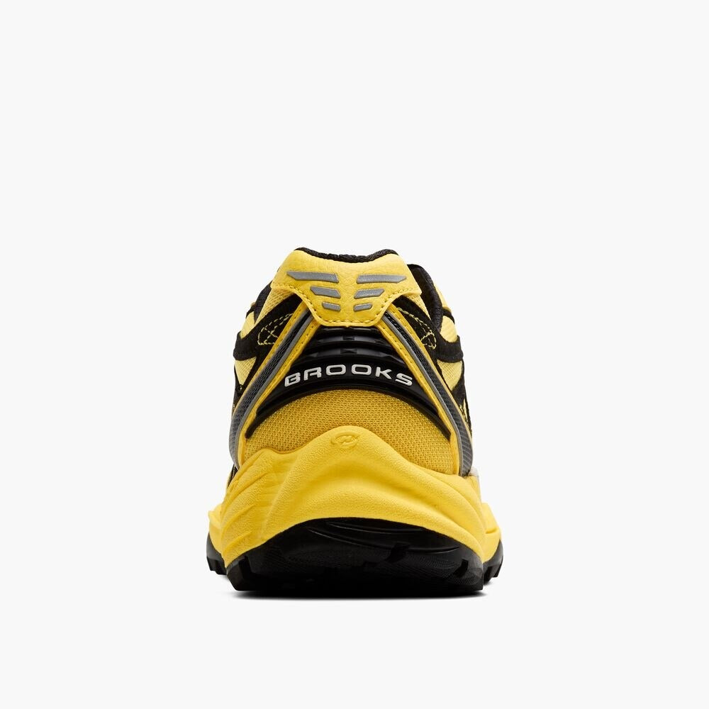 Women's Cascadia 1 - Yellow/Black/Moonbeam